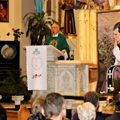 Priests celebrating an anniversary Mass